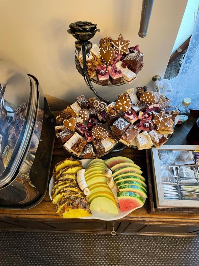 Sarenka Hotell Bialka Tatrzanska Eksteriør bilde